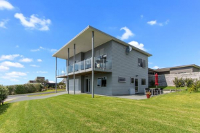 Sea It All On Devon - Mangawhai Holiday Home